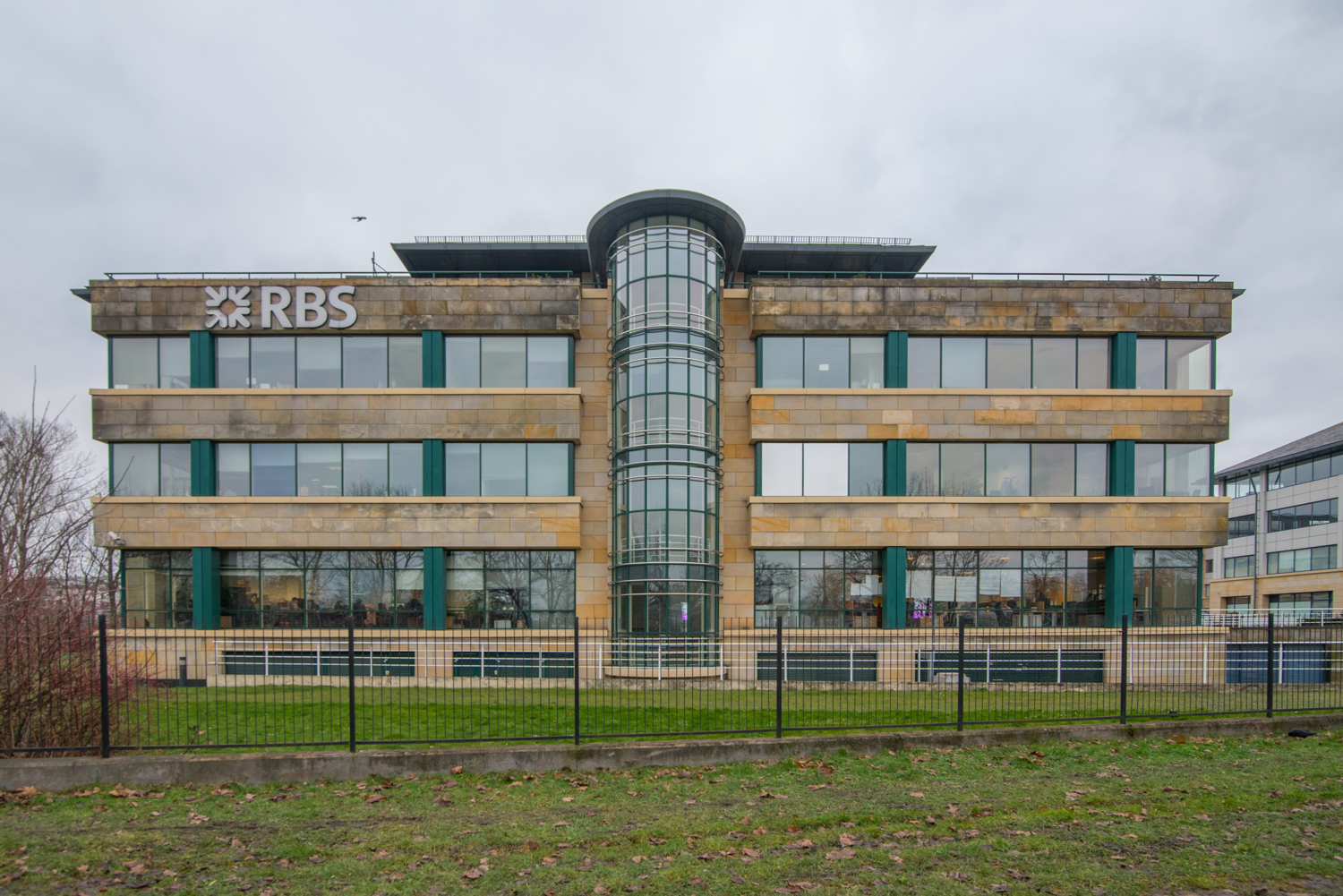 Zdjęcie architektury budynku Wiśniowy Business Park